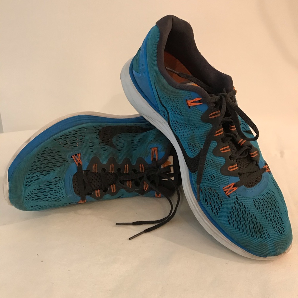SOLDNike trainers. Sz 10.5. Lots of life. - Picture 7 of 8
